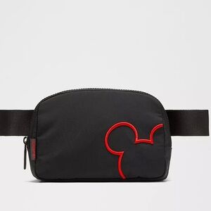 NWT Disney x lululemon 
Everywhere Belt Bag 1L Mickey Outline Graphic